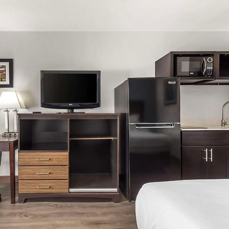 Quality Inn גיינסוויל מראה חיצוני תמונה