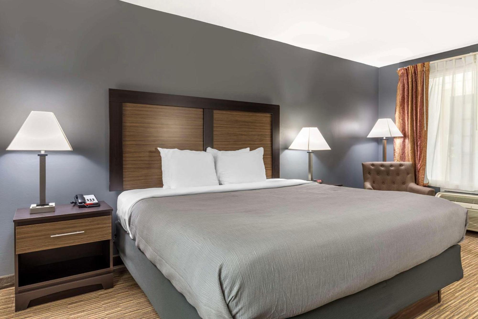 Quality Inn גיינסוויל מראה חיצוני תמונה