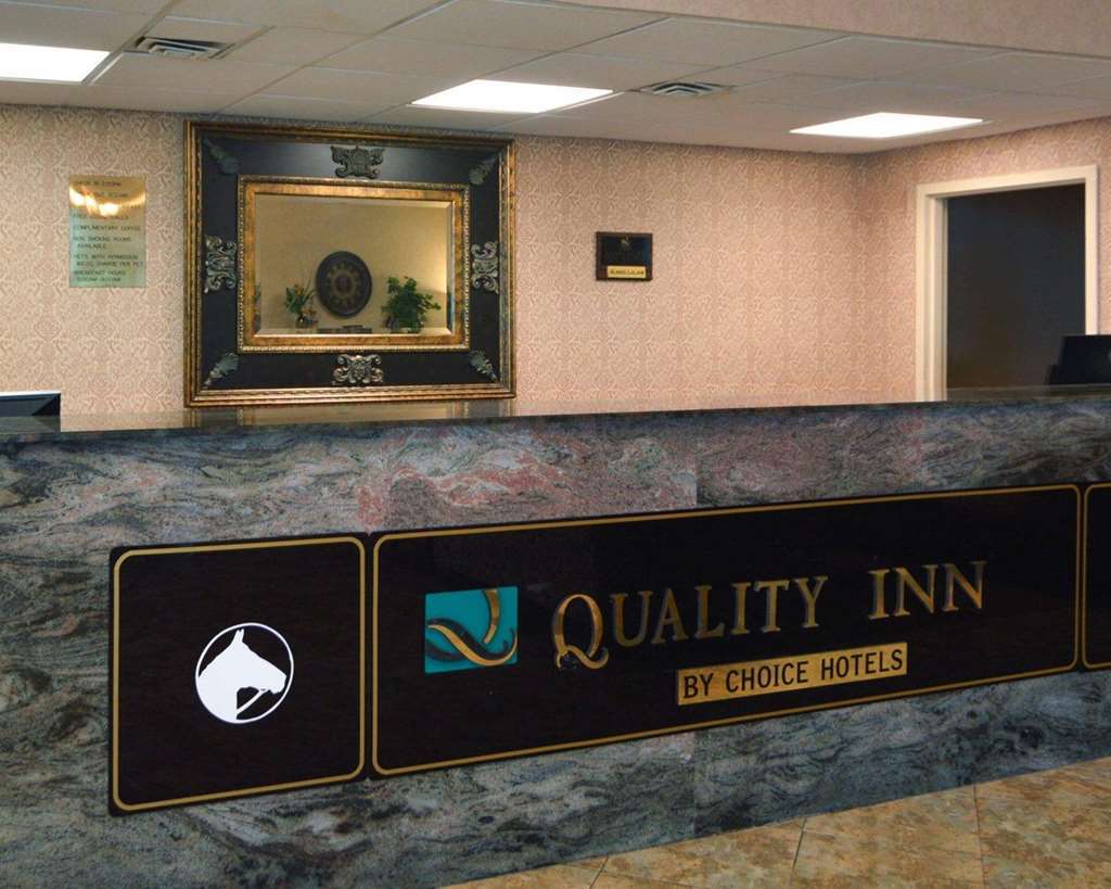 Quality Inn גיינסוויל מראה פנימי תמונה